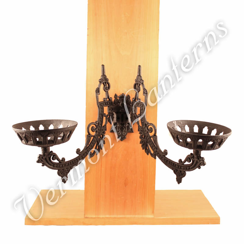 Dual Oil Lamp - Opal w/Cast Iron Bracket