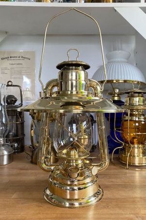 Brass_Shade_Refector_Hurricane_Lantern
