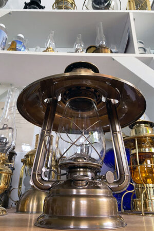 9832A-S_Antique_Shade_Refector_Hurricane_Lantern