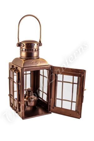 Ship Lantern - Antique Brass Chiefs Oil Lamp - 10"