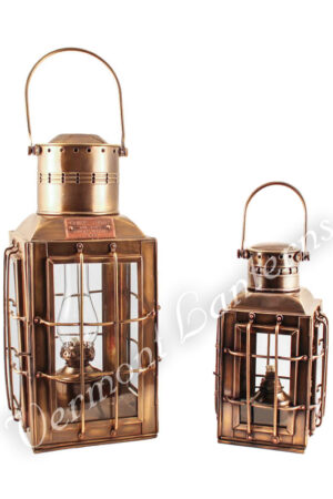 Ship Lantern - Antique Brass Chiefs Oil Lamp - 10"