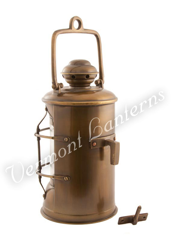 Nautical Lamps - Antique Brass Masthead Lantern - 10.5"