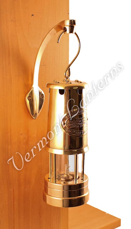 Oil Lantern - Brass Coal Miners Lamp - 9"